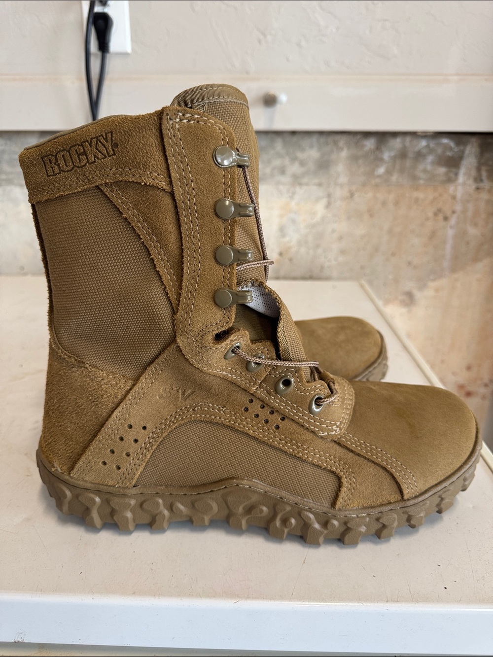 Rocky S2V Desert Tan Rugged Tactical Boots